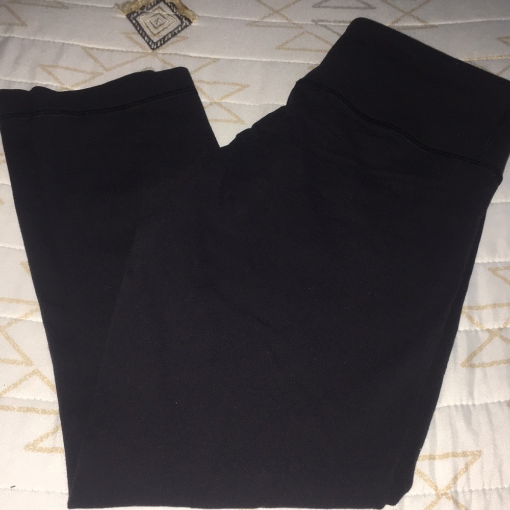 Lululemon pants size 4 - Picture 2 of 5